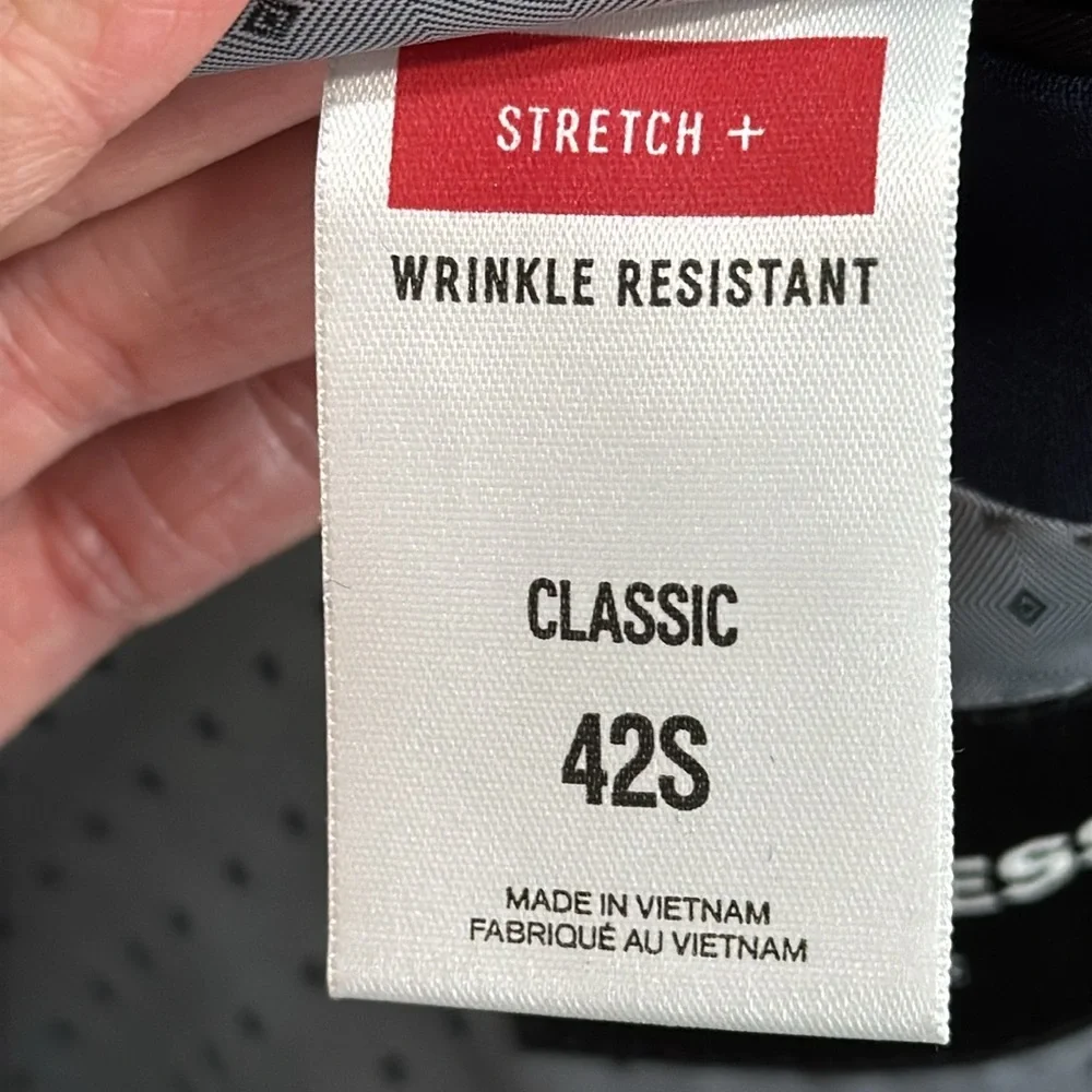 Express wrinkle‎ resistant classic jacket in blue